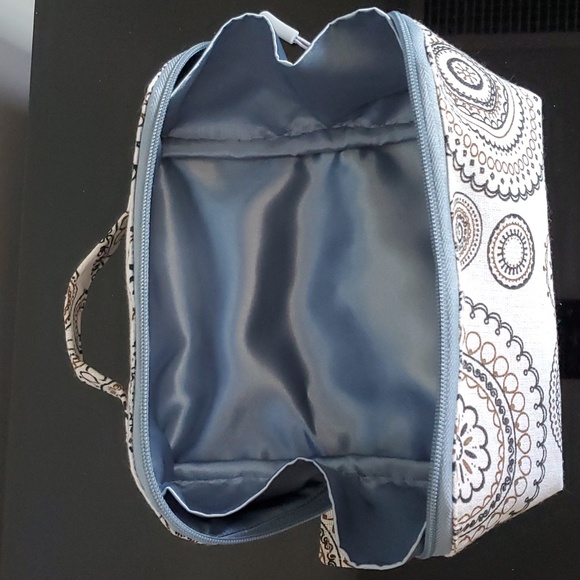 Handmade Cosmetic Organizer - Picture 6 of 7